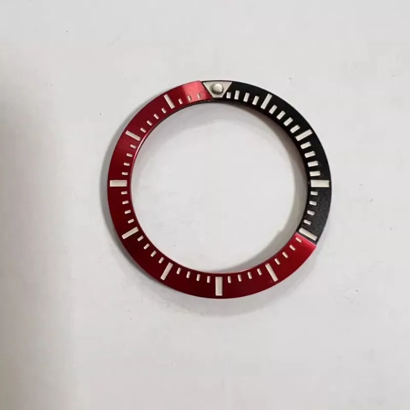 Аксессуары для часов Цветовая гамма Размер керамического кольца Наружный диаметр 38 мм Внутренний диаметр 30 мм Адаптированный подводник